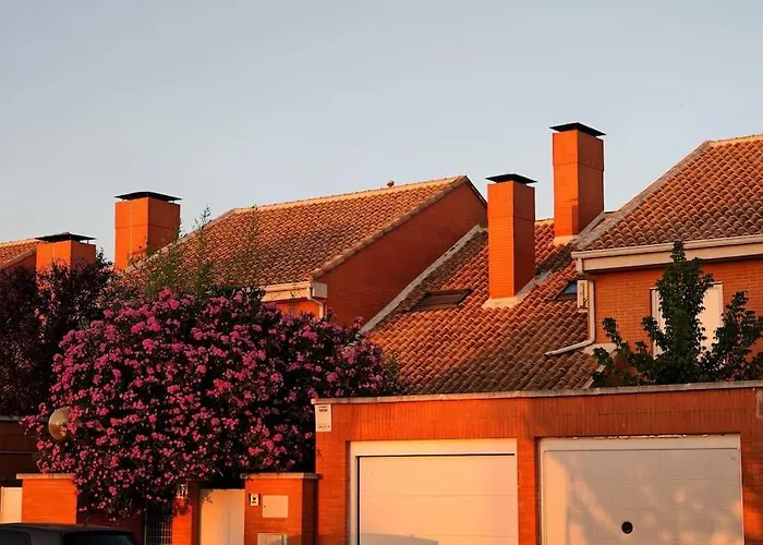 Marel Valladolid בית נופש Aldeamayor de San Martin